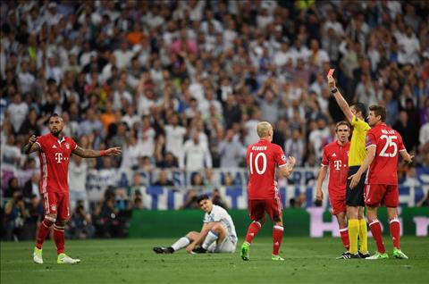 Thong ke Real 4-2 Bayern Ronaldo lai lap ky tich hinh anh 2